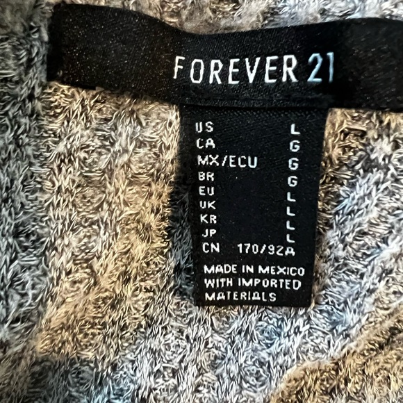 Women's Bundle - Picture 3 of 10